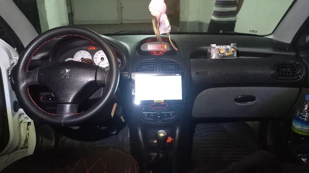 پژو ۲۰۶ صندوق دار v8 - 1399