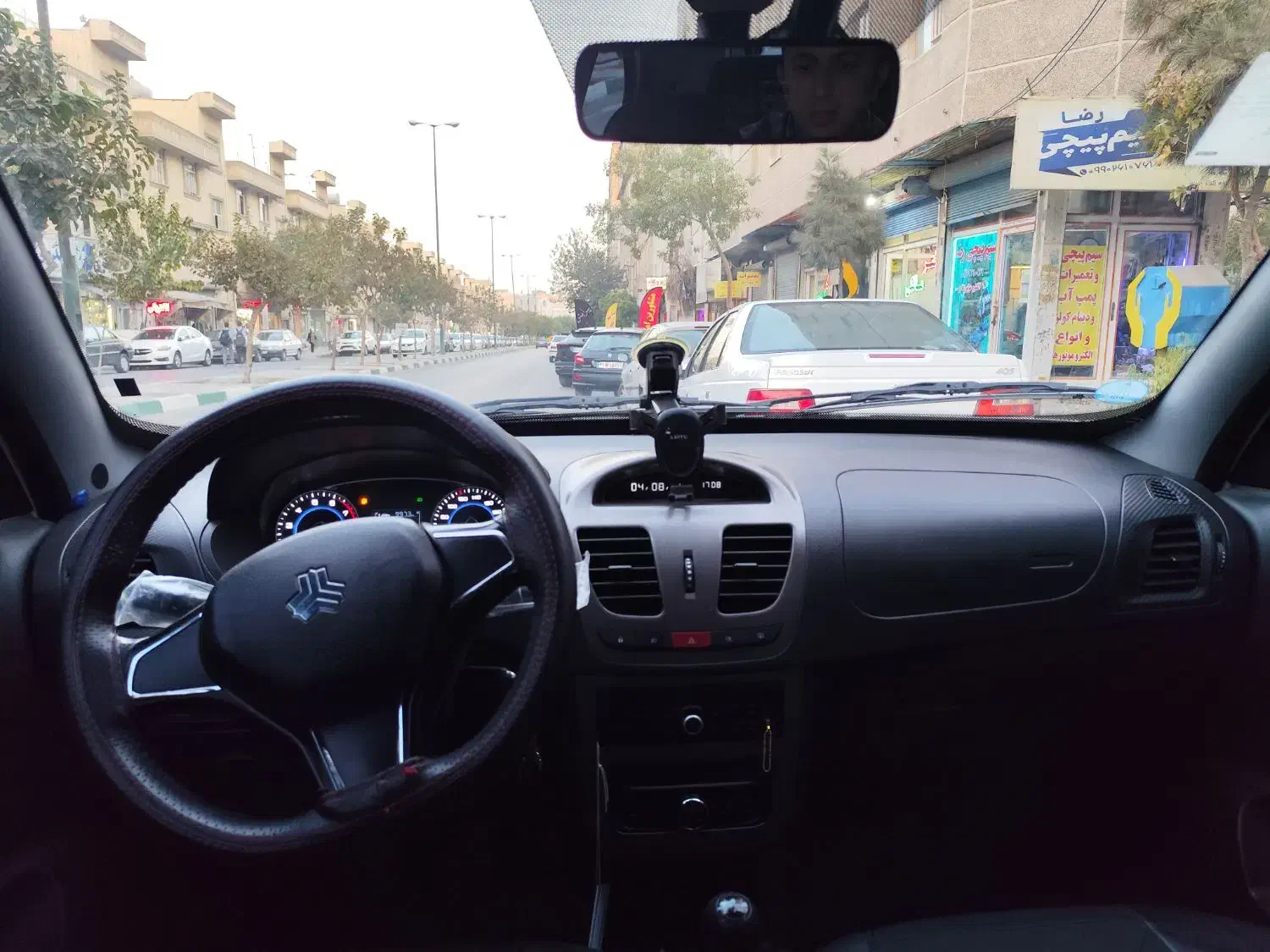 کوییک R دنده‌ای - 1403