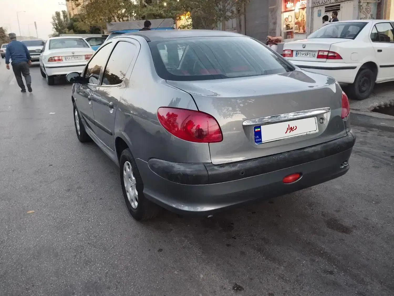پژو ۲۰۶ صندوق دار v8 - 1393