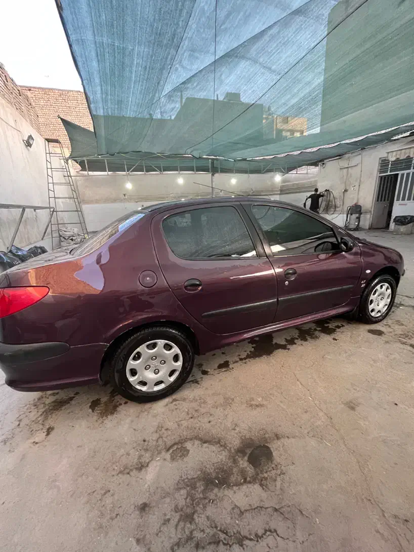 پژو ۲۰۶ صندوق دار v8 - 1390