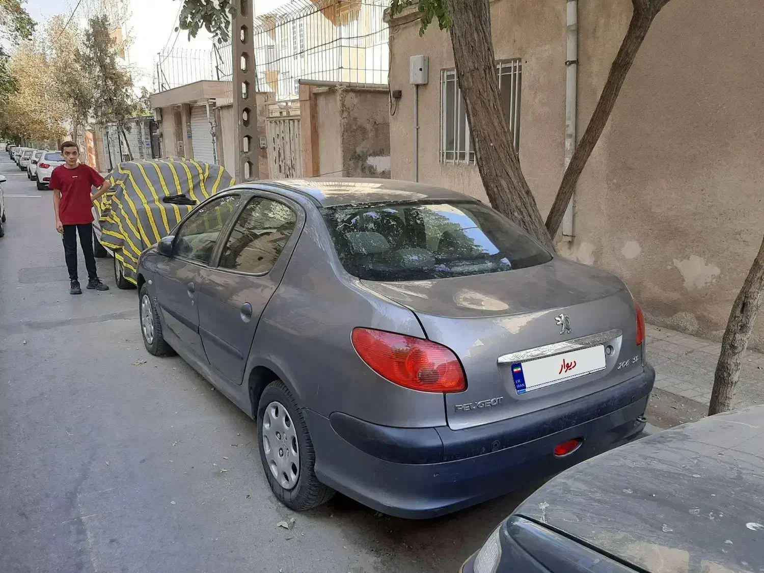 پژو ۲۰۶ صندوق دار v8 - 1394