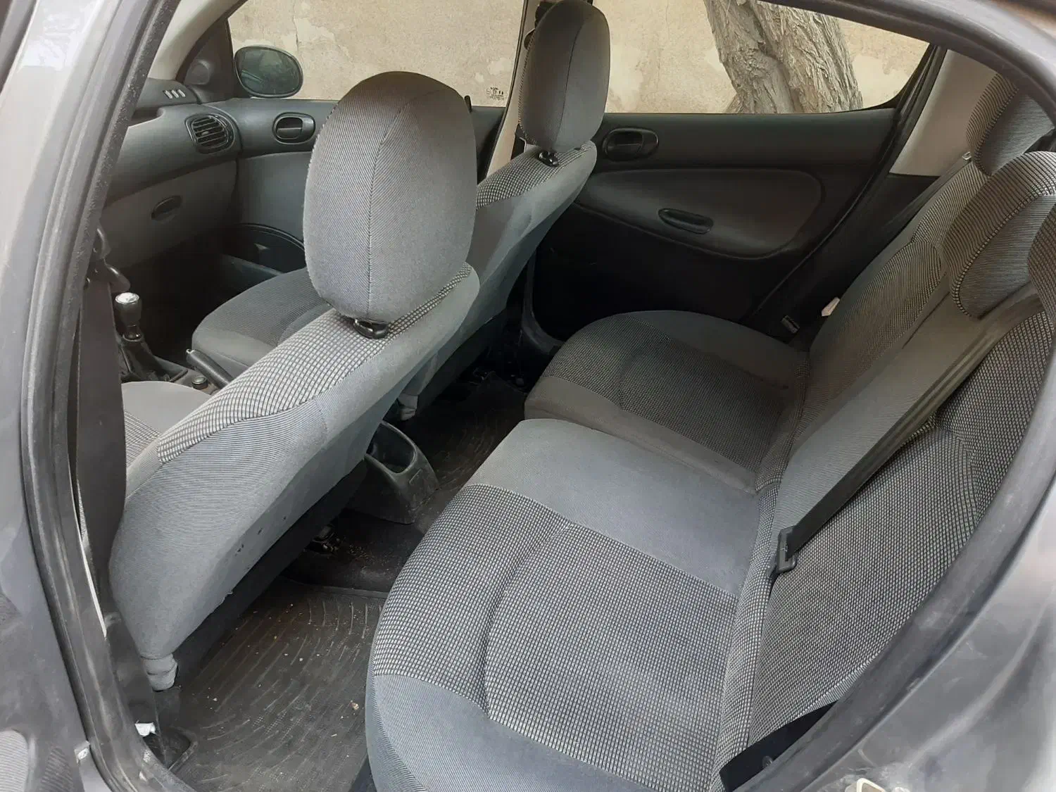 پژو ۲۰۶ صندوق دار v8 - 1394