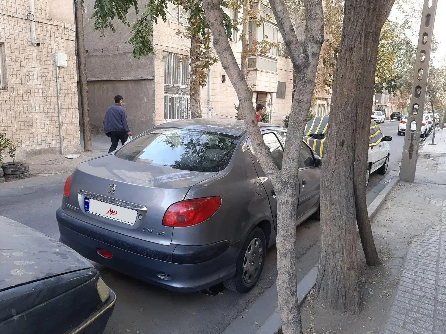 پژو ۲۰۶ صندوق دار v8 - 1394