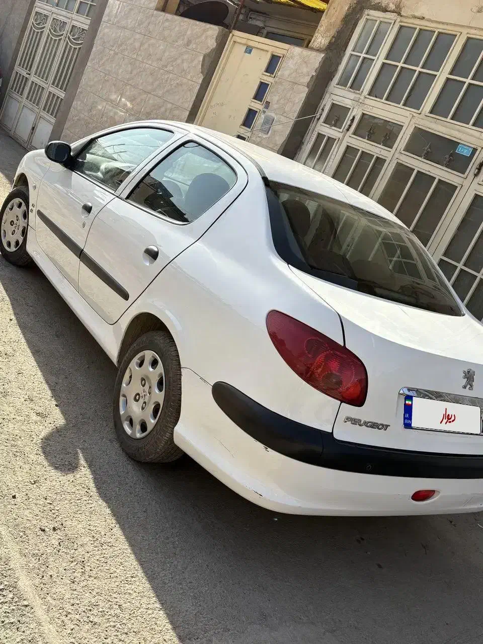 پژو ۲۰۶ صندوق دار v8 - 1395