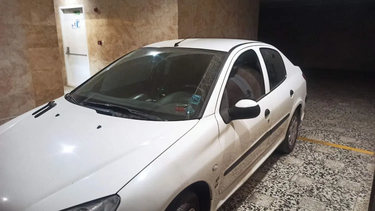 پژو ۲۰۶ صندوق دار v8 - 1391