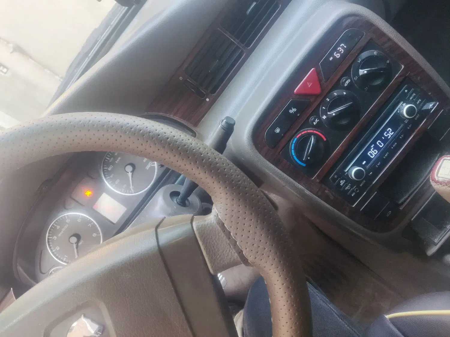 سمند LX XU7 - 1395