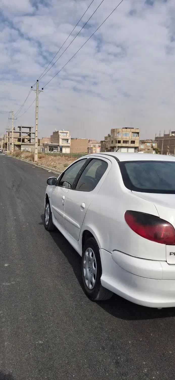 پژو ۲۰۶ صندوق دار v8 - 1388