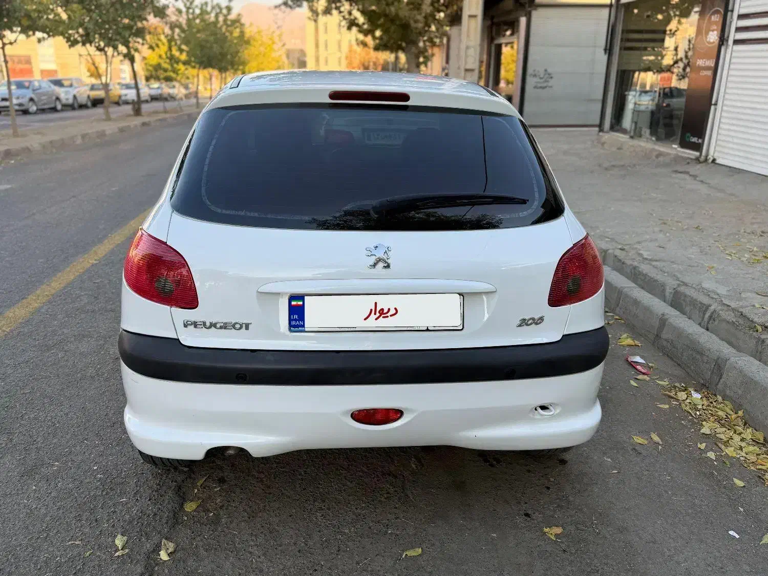 پژو 206 تیپ 5 - 1396