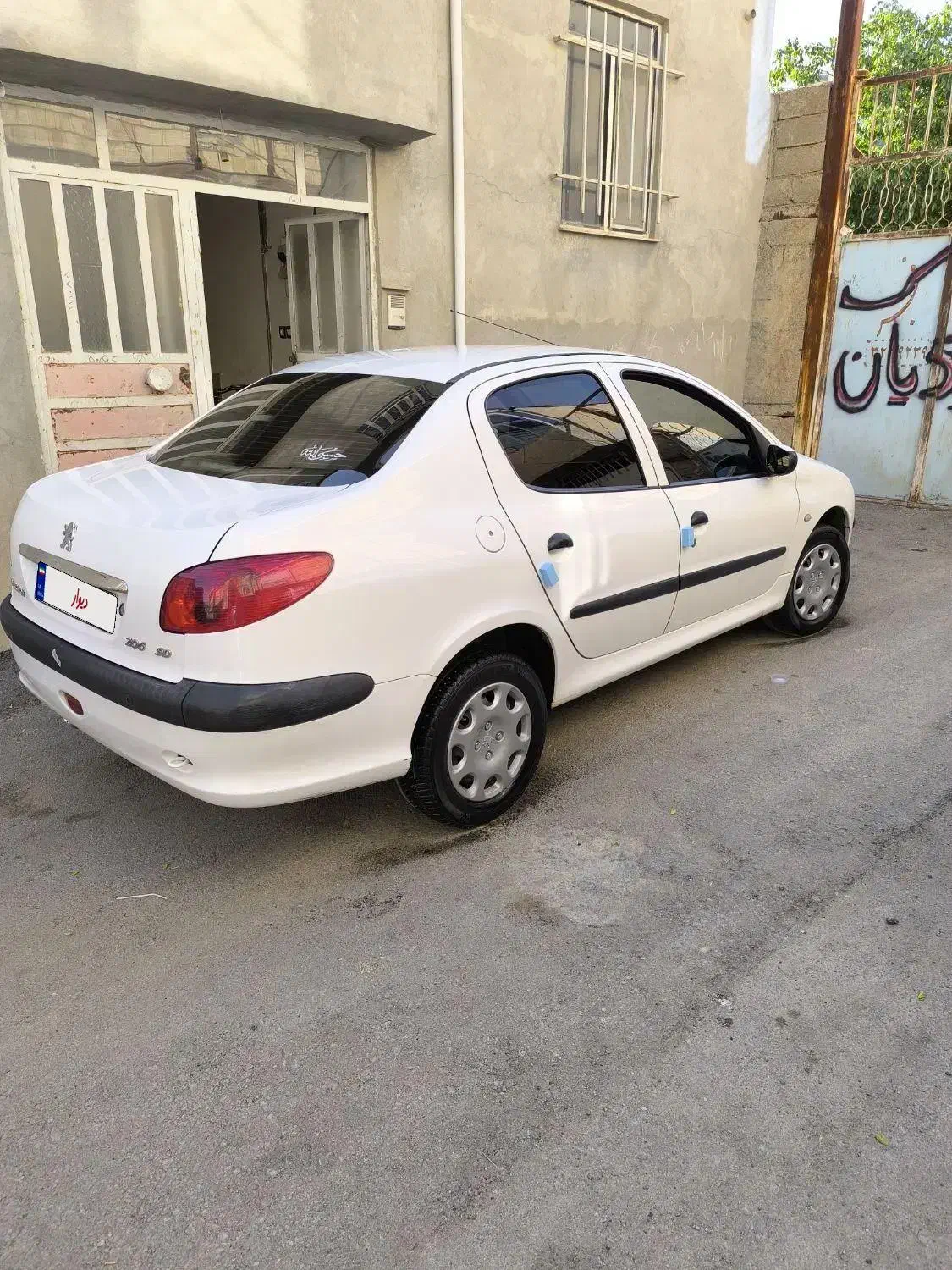 پژو 206 تیپ 5 - 1396