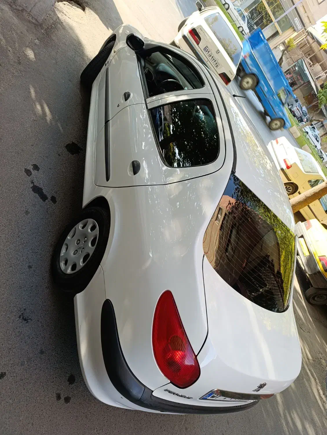 پژو ۲۰۶ صندوق دار v8 - 1396