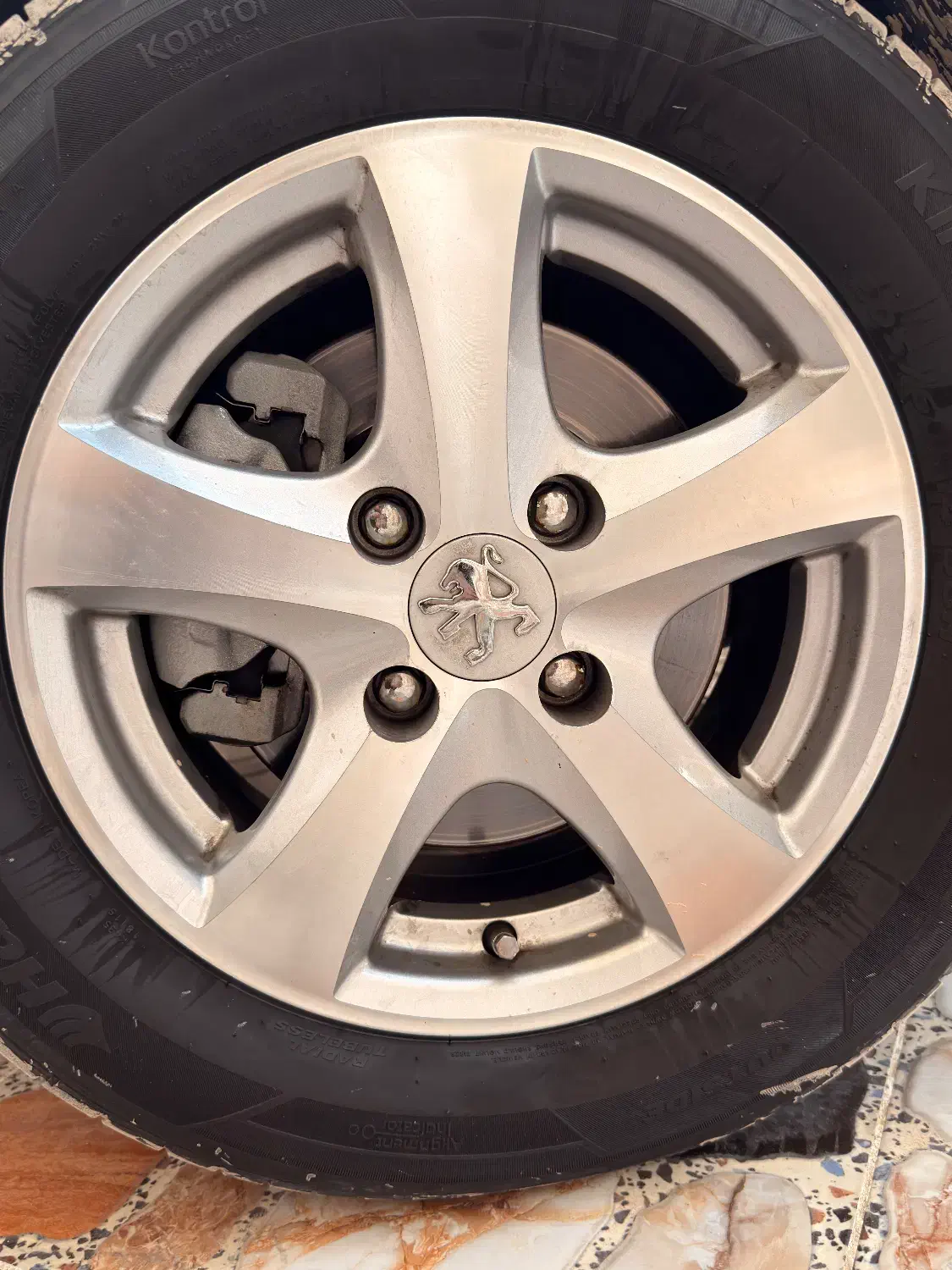 پژو ۲۰۶ صندوق دار v8 - 1397