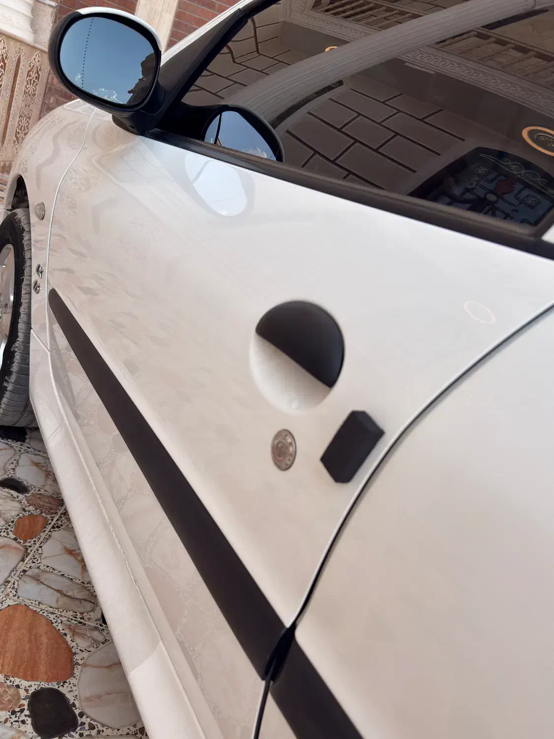 پژو ۲۰۶ صندوق دار v8 - 1397