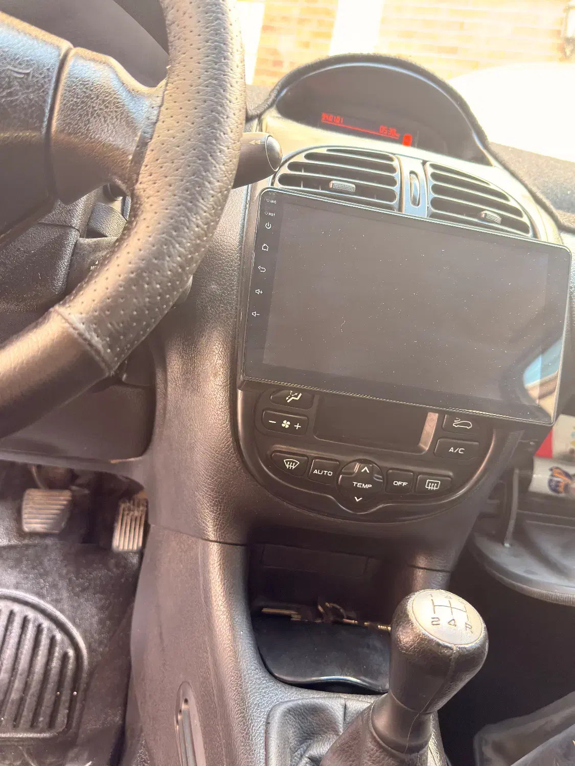 پژو ۲۰۶ صندوق دار v8 - 1397