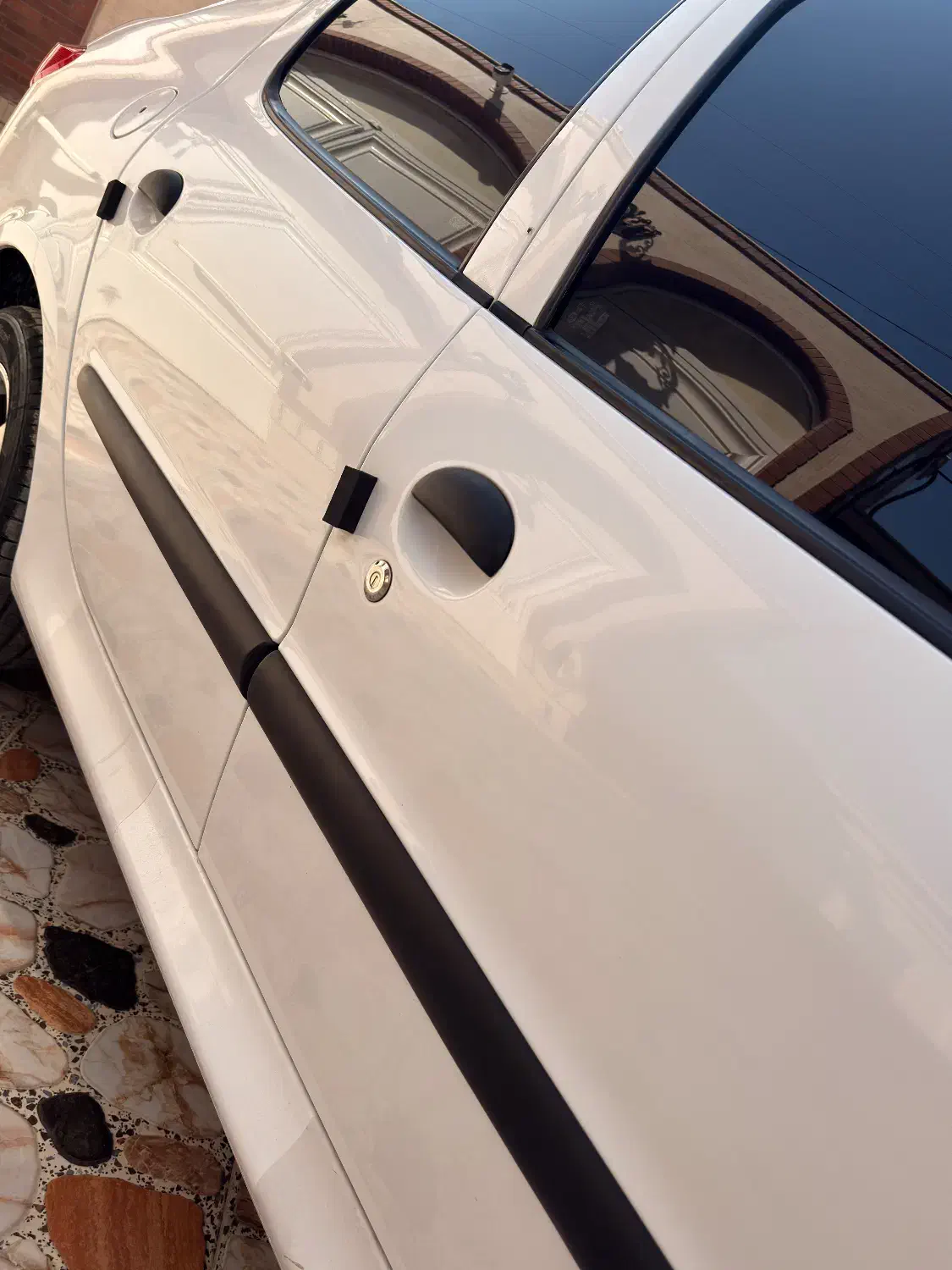 پژو ۲۰۶ صندوق دار v8 - 1397