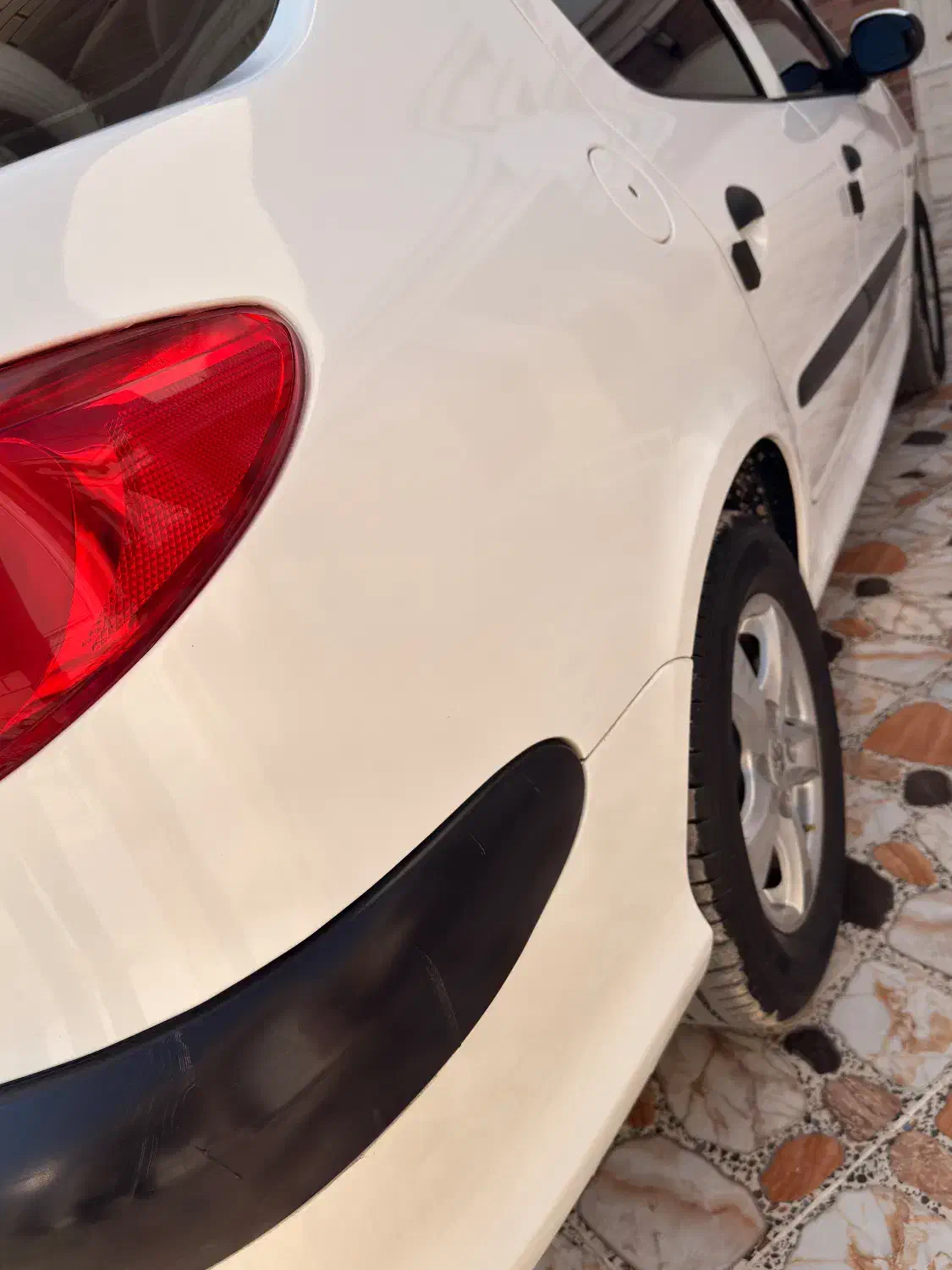 پژو ۲۰۶ صندوق دار v8 - 1397