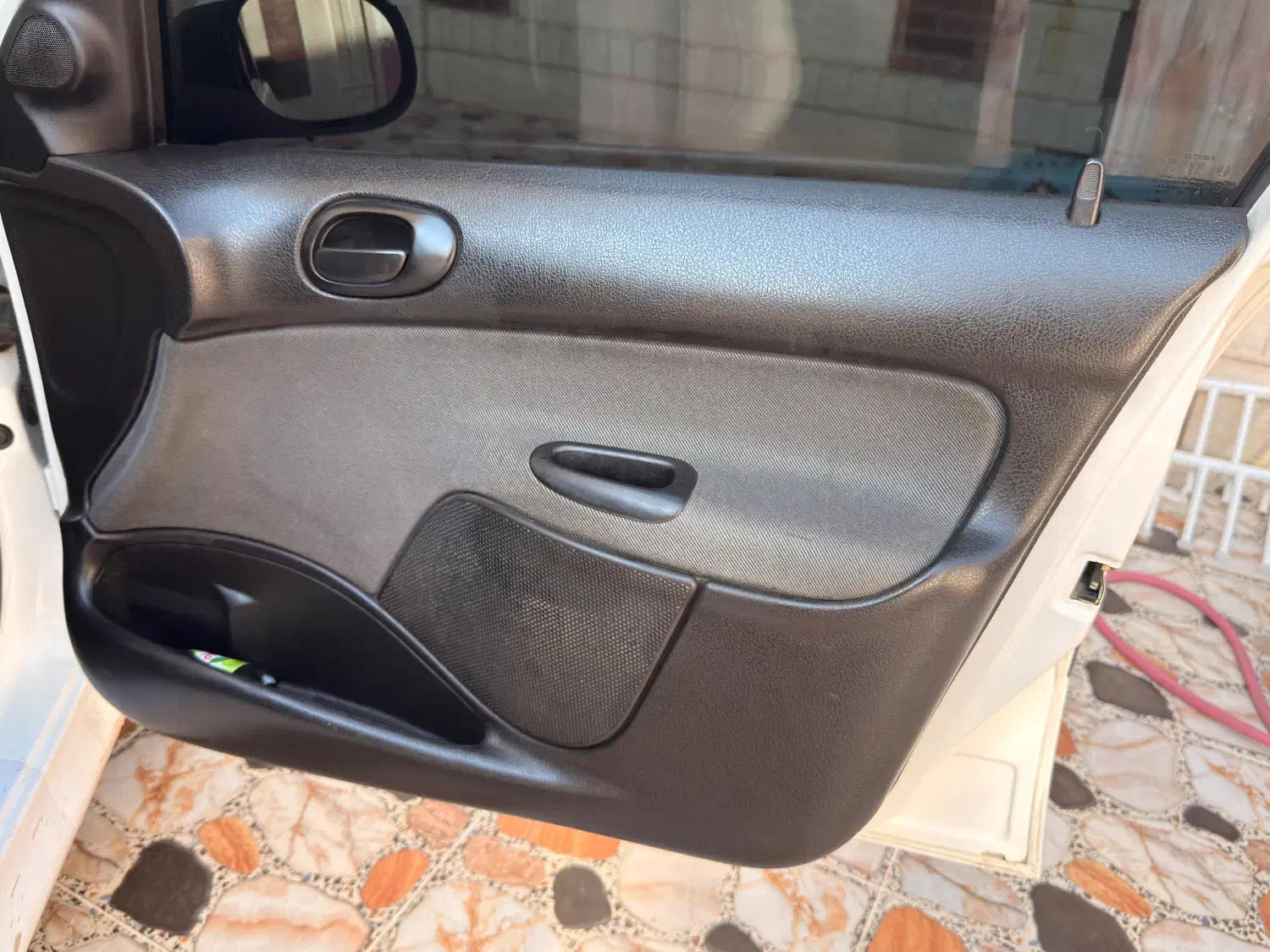 پژو ۲۰۶ صندوق دار v8 - 1397