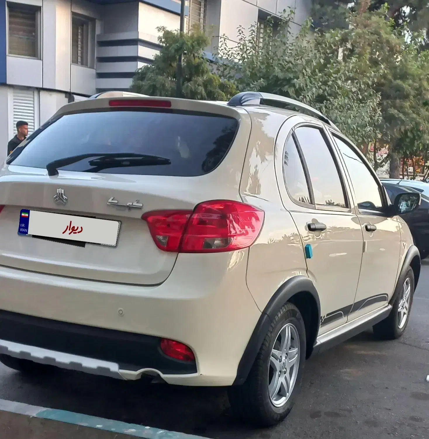 کوییک R دنده‌ای - 1402