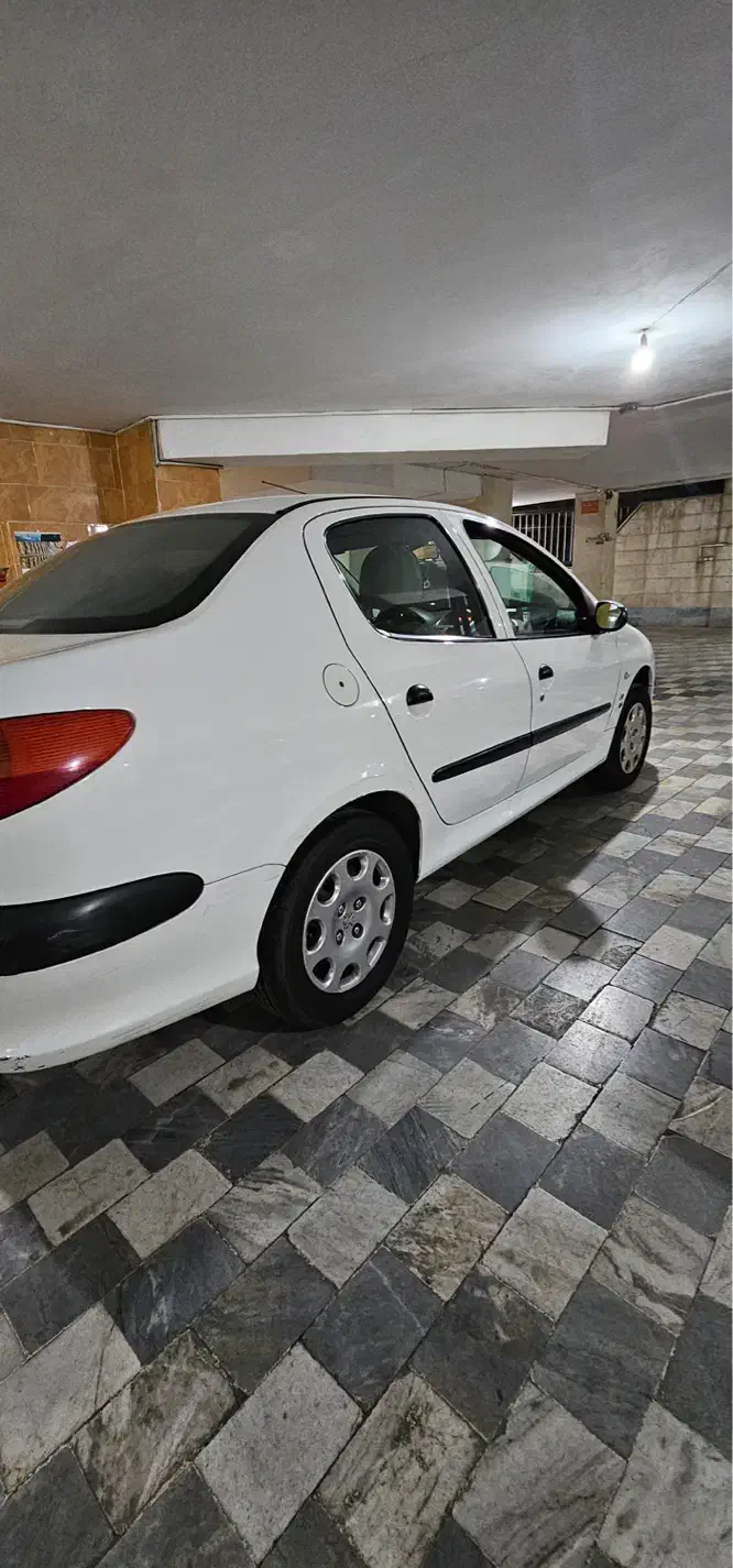 پژو ۲۰۶ صندوق دار v8 - 1389