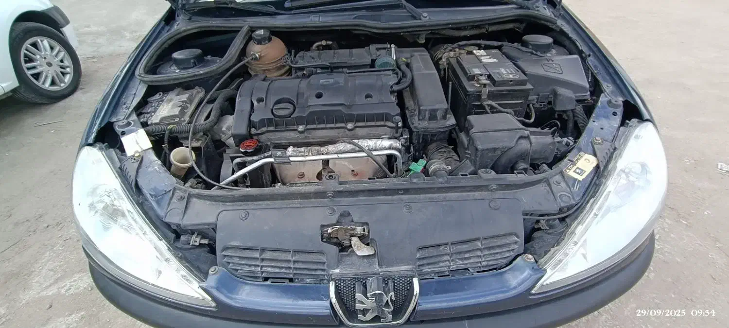 پژو ۲۰۶ صندوق دار v8 - 1386