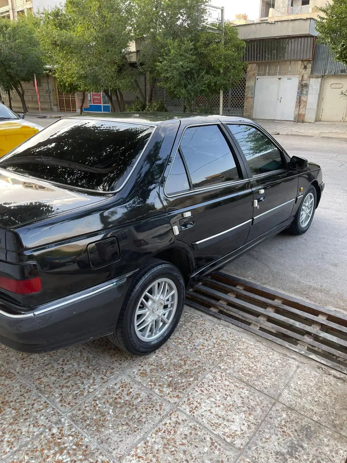 پژو پارس سال - 1391
