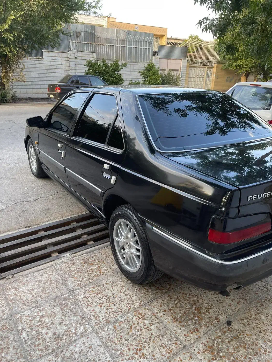 پژو پارس سال - 1391