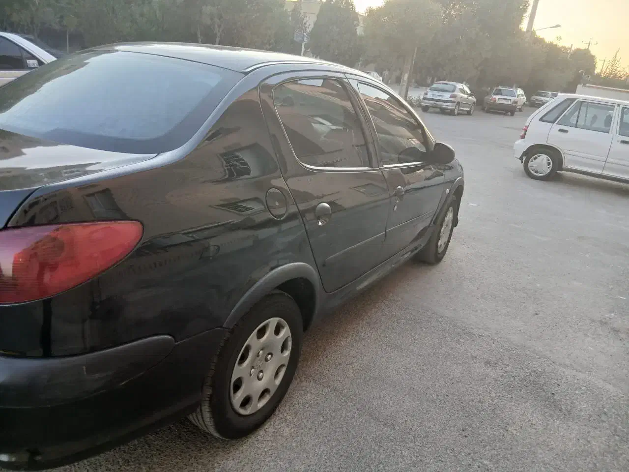 پژو ۲۰۶ صندوق دار v8 - 1386