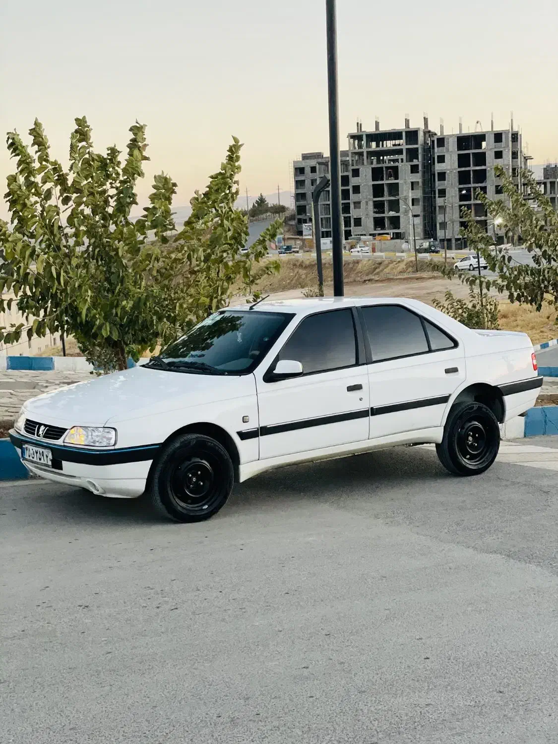 پژو 405 SLX بنزینی TU5 - 1399
