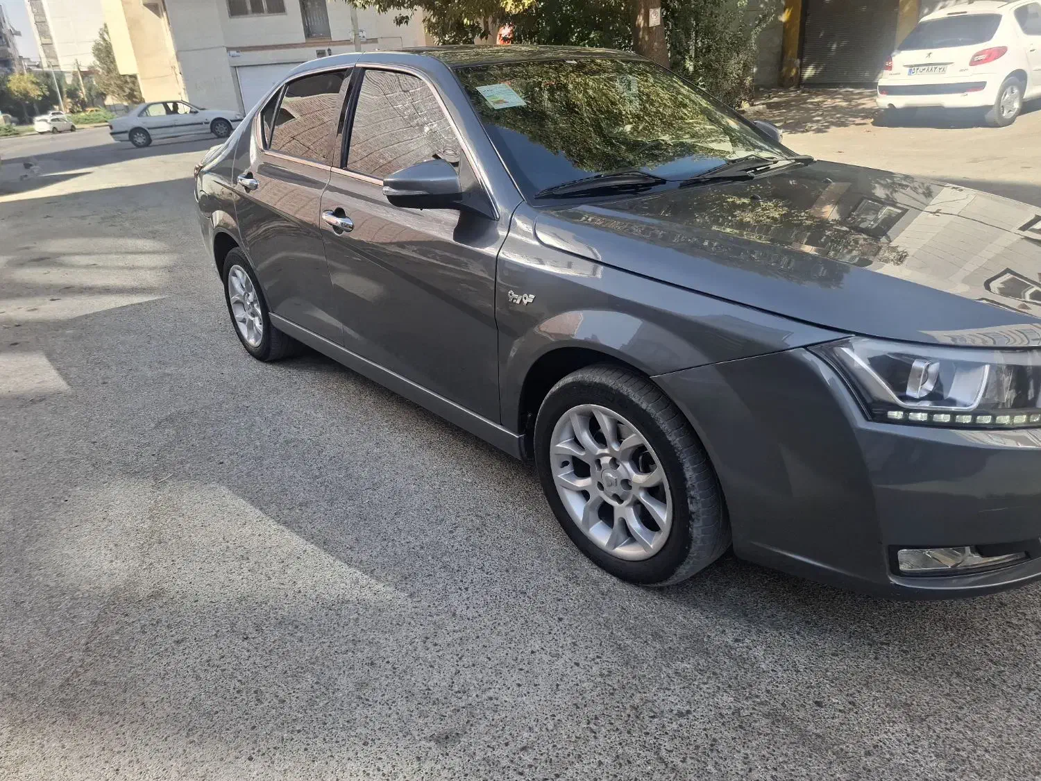 دنا پلاس توربو اتوماتیک - 1401