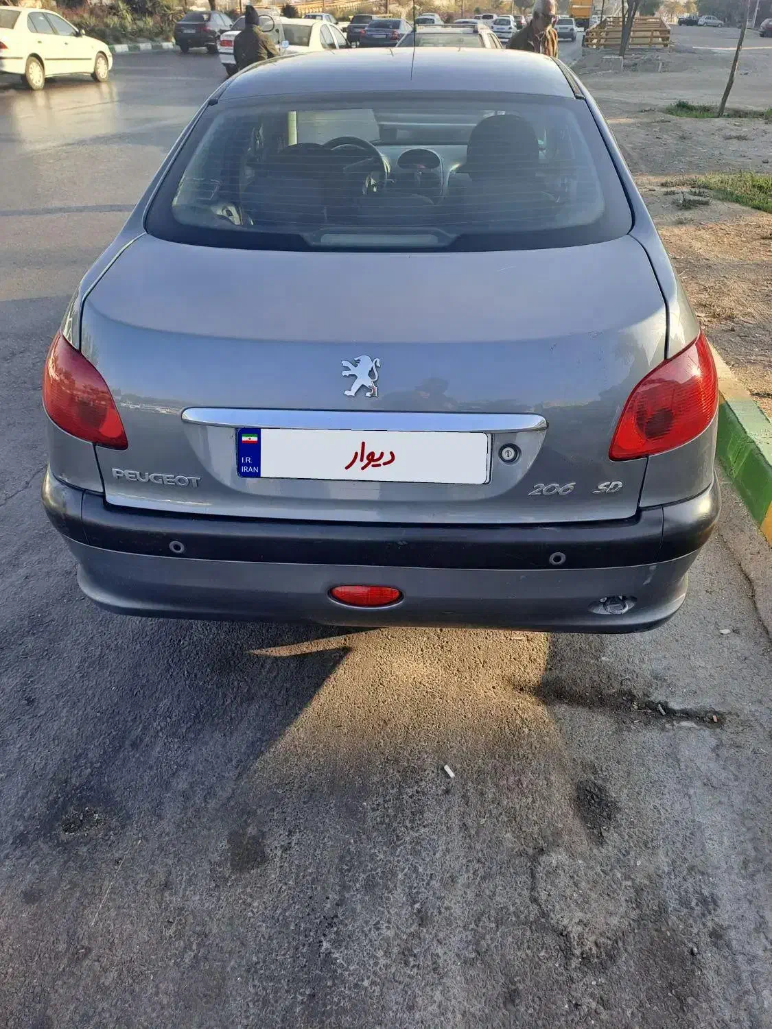 پژو ۲۰۶ صندوق دار v8 - 1396
