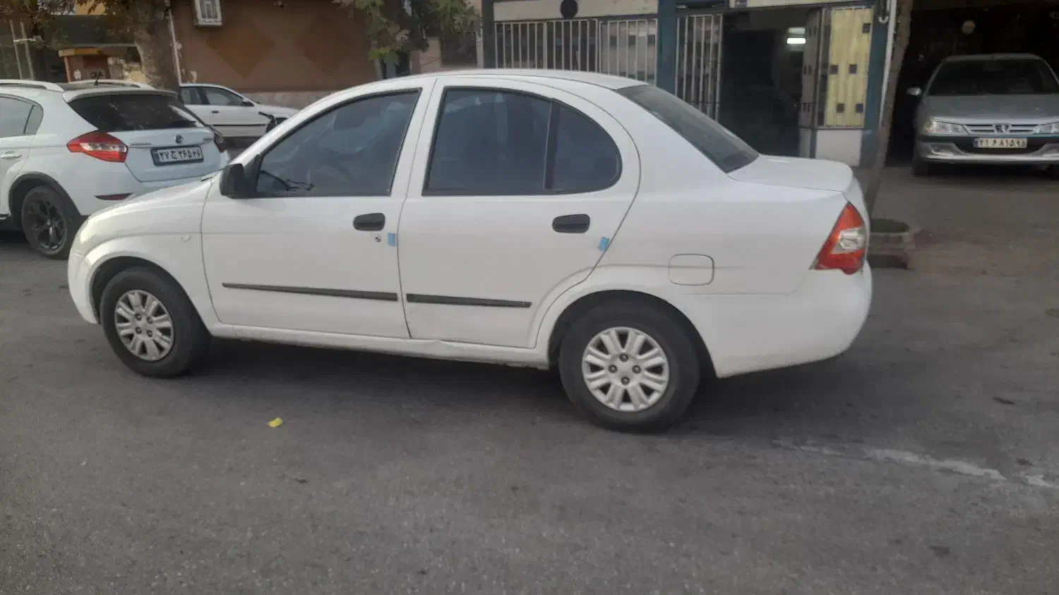 تیبا صندوق دار SX - 1400
