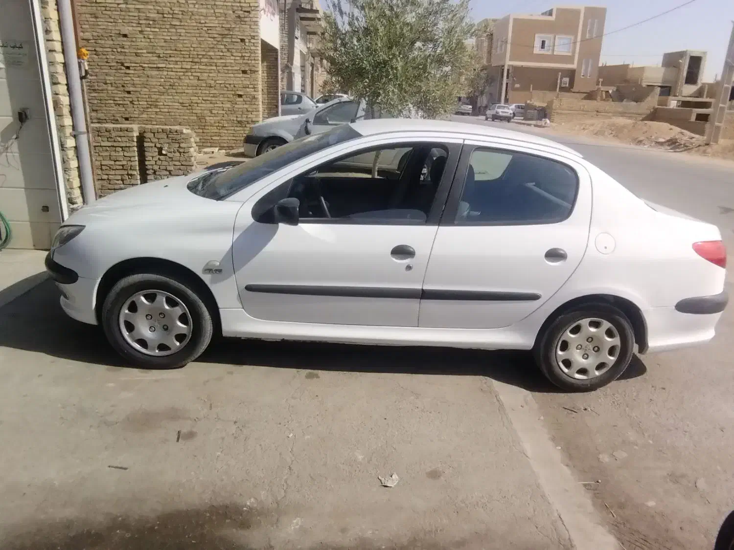 پژو ۲۰۶ صندوق دار v8 - 1389