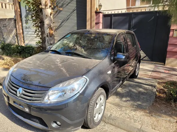 خودرو رنو، ساندرو آگهی ann_20880493