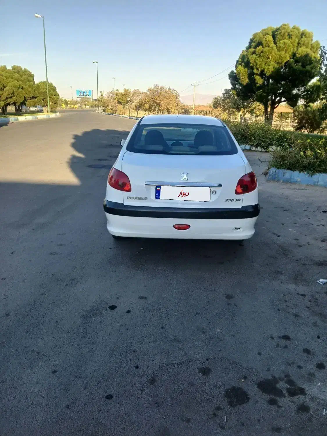 پژو ۲۰۶ صندوق دار v8 - 1397