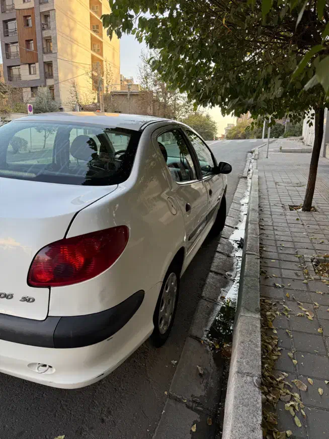 پژو ۲۰۶ صندوق دار v8 - 1390