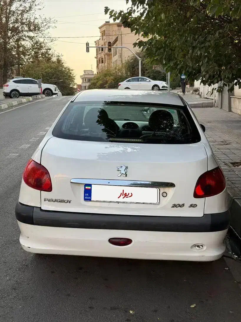 پژو ۲۰۶ صندوق دار v8 - 1390