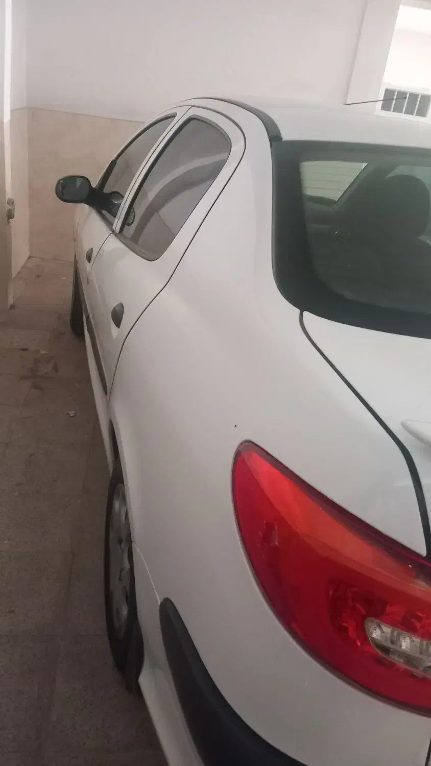 پژو ۲۰۶ صندوق دار v8 - 1396