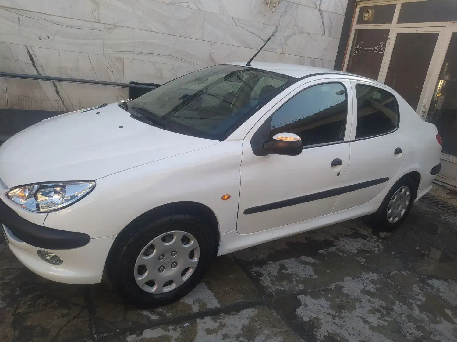 پژو ۲۰۶ صندوق دار v8 - 1392