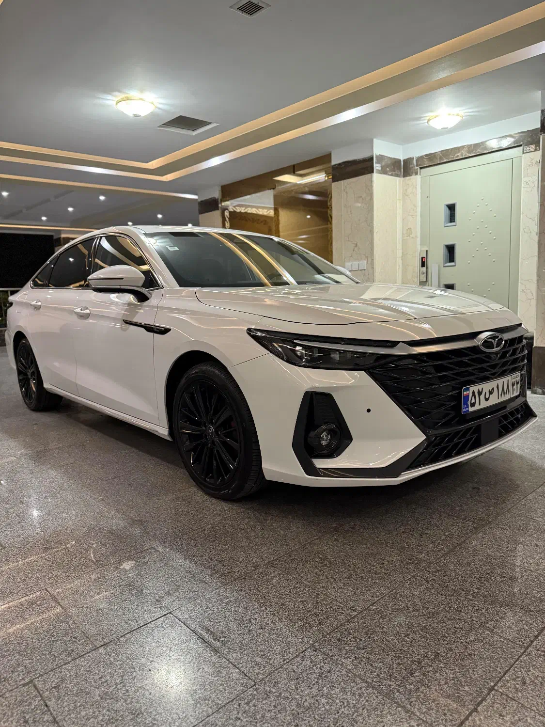 خودرو فونیکس، آریزو 8 آگهی ann_20881196