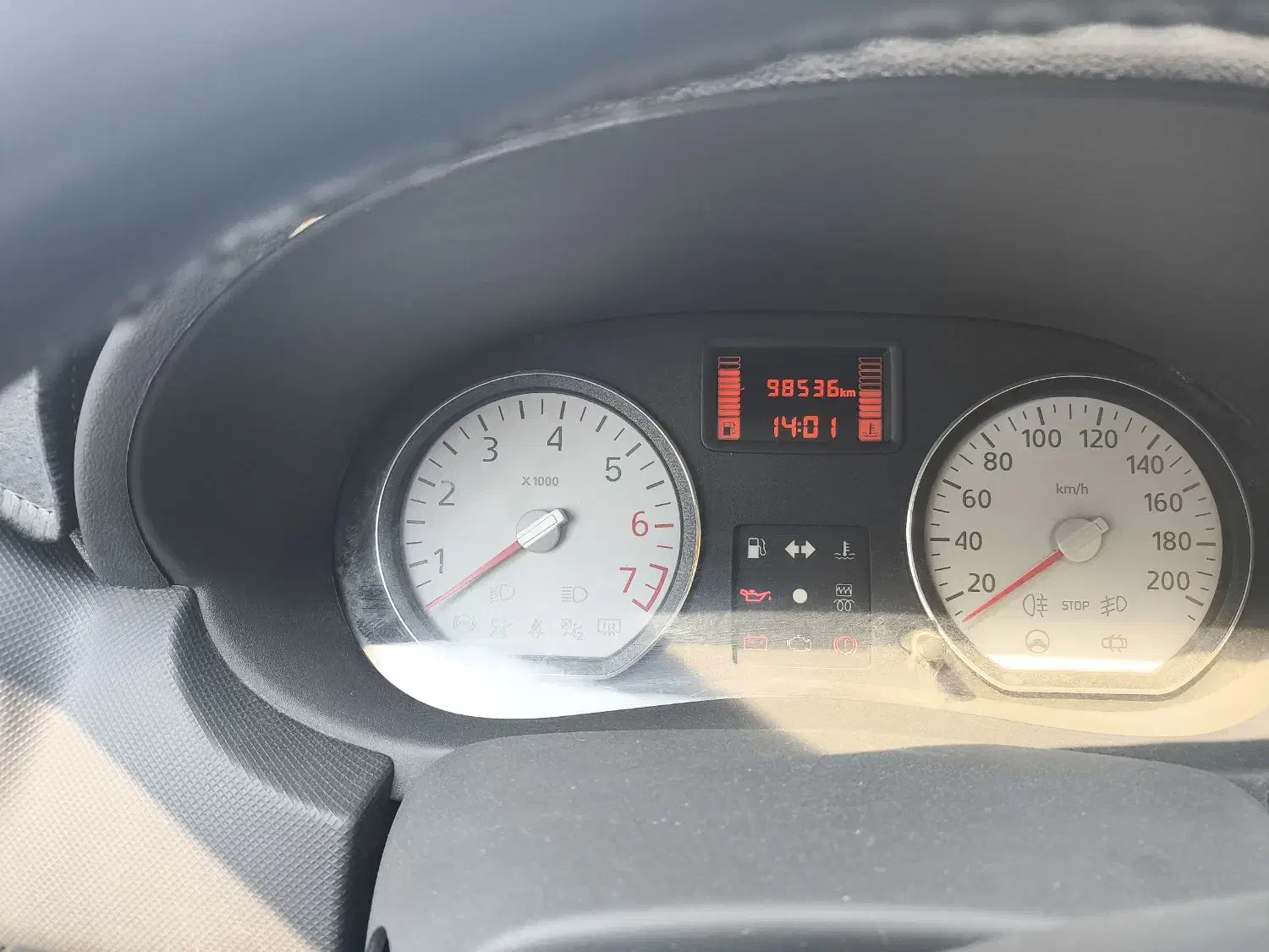 رنو ساندرو دنده ای - 1395