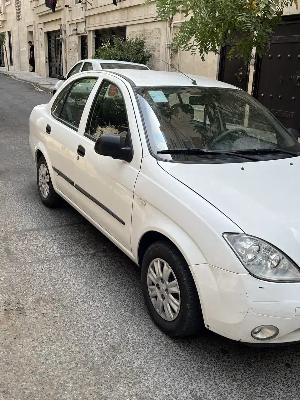 تیبا صندوق دار SX - 1400