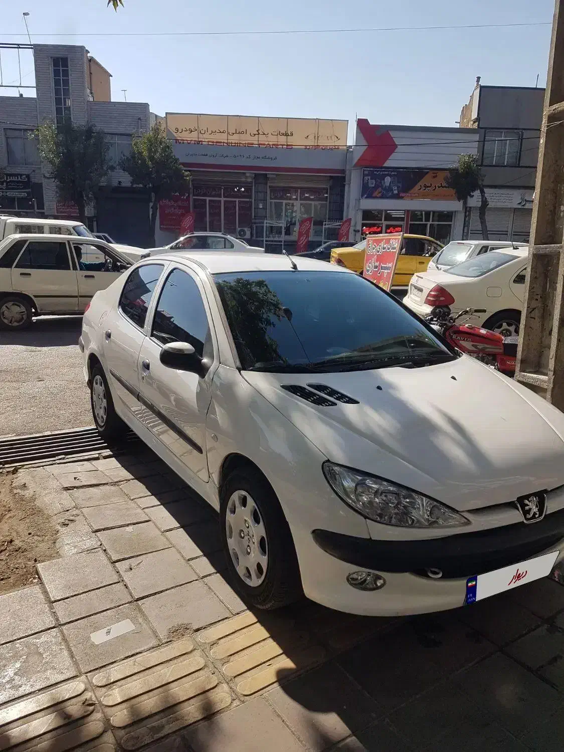 خودرو پژو، ۲۰۶ صندوق دار آگهی ann_20882247