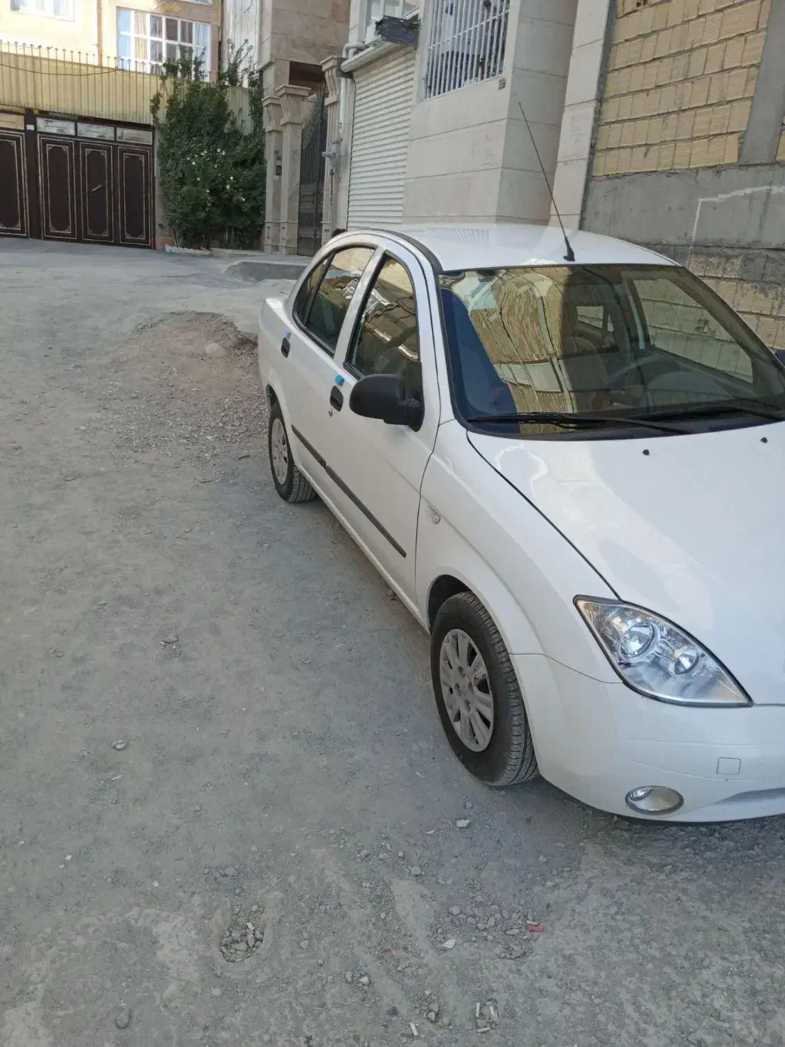 تیبا صندوق دار SX - 1398