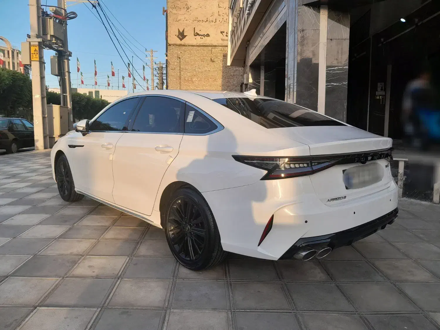 فونیکس آریزو 8 اکسلنت - 2025