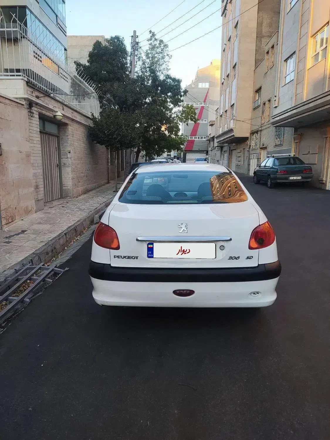 پژو ۲۰۶ صندوق دار v8 - 1390