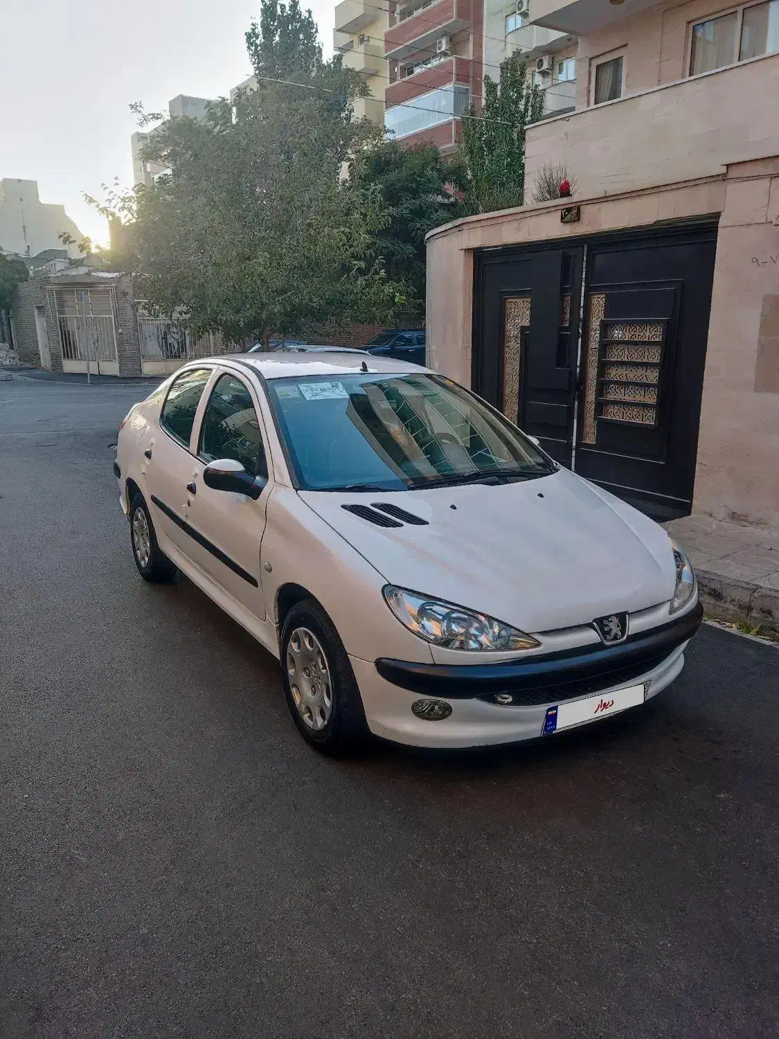 پژو ۲۰۶ صندوق دار v8 - 1390