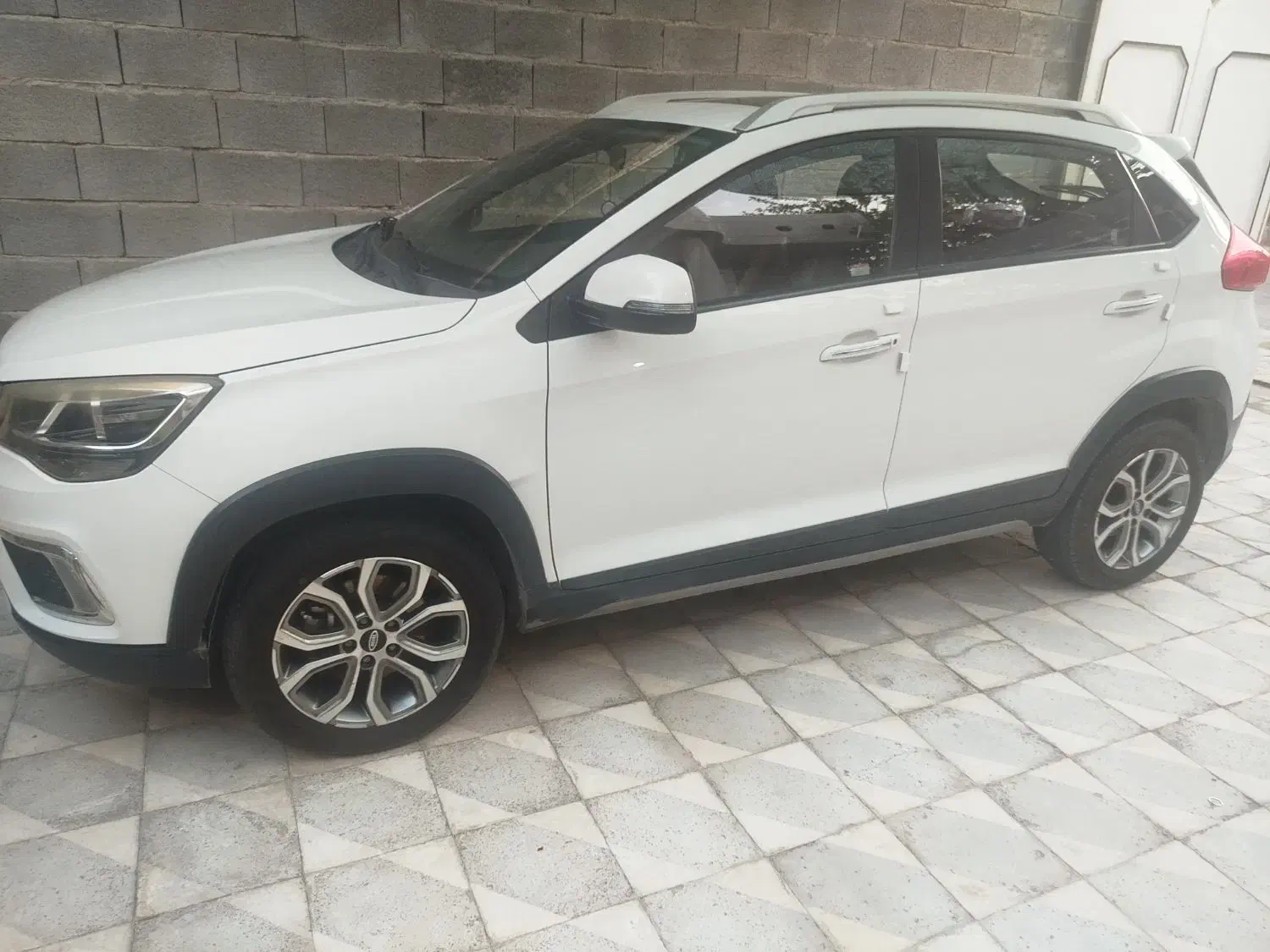 ام وی ام X22 اتوماتیک ساده - 1397