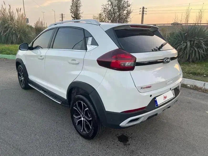 ام وی ام X22 پرو دنده‌ای - 1402