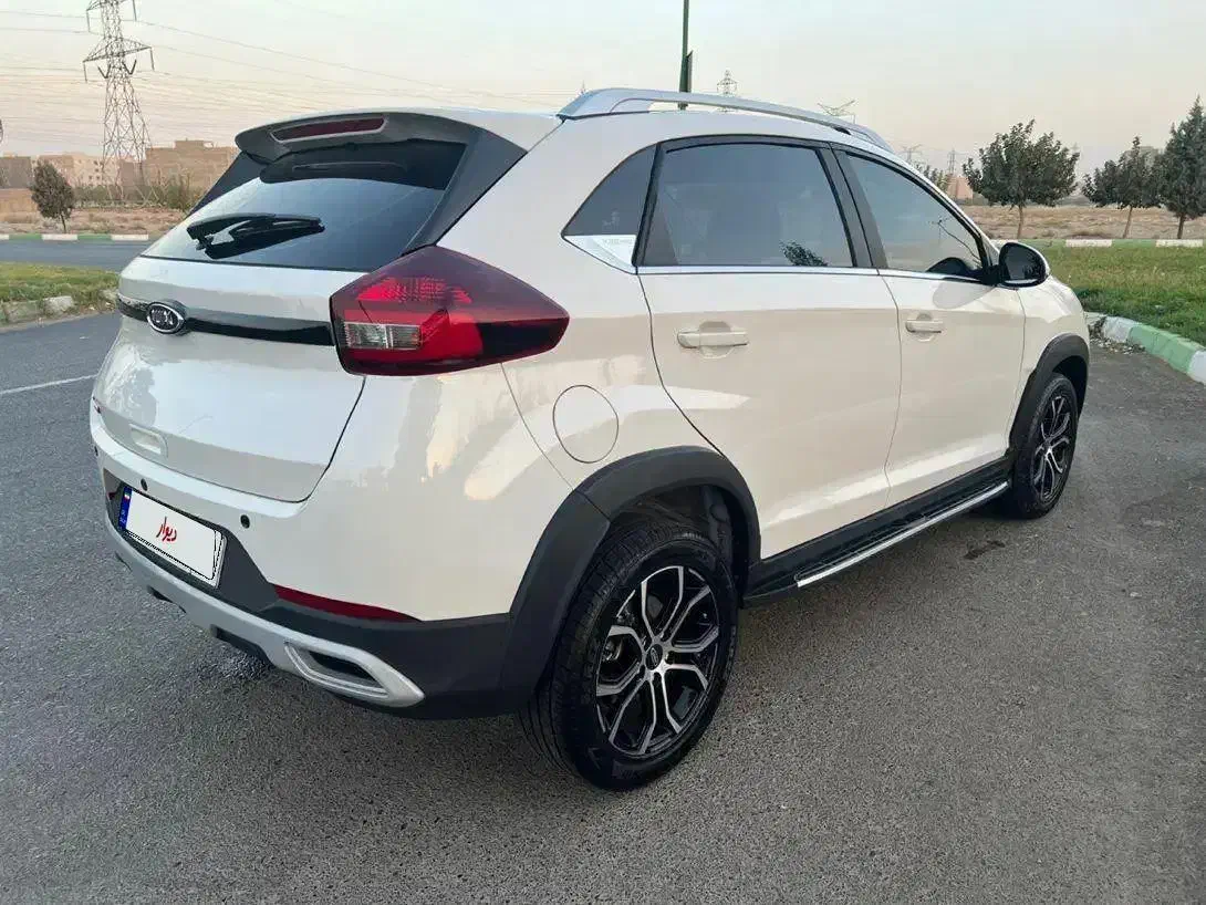 ام وی ام X22 پرو دنده‌ای - 1402