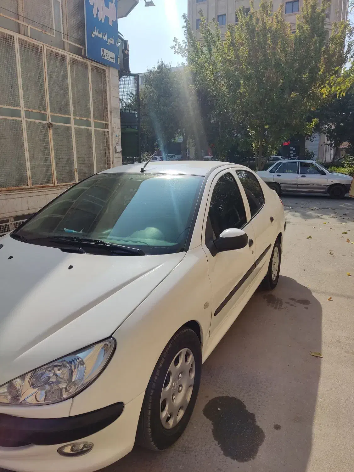 پژو ۲۰۶ صندوق دار v8 - 1395