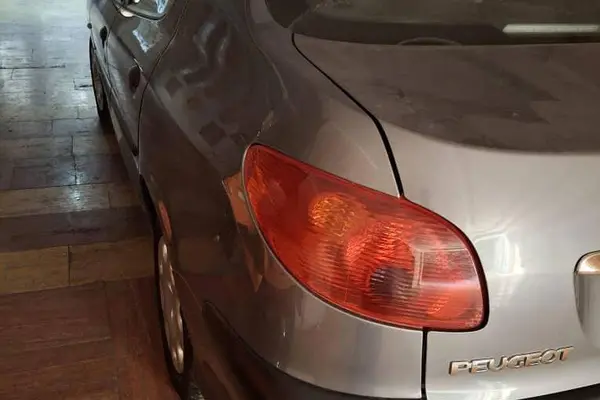 پژو ۲۰۶ صندوق دار v8 - 1398